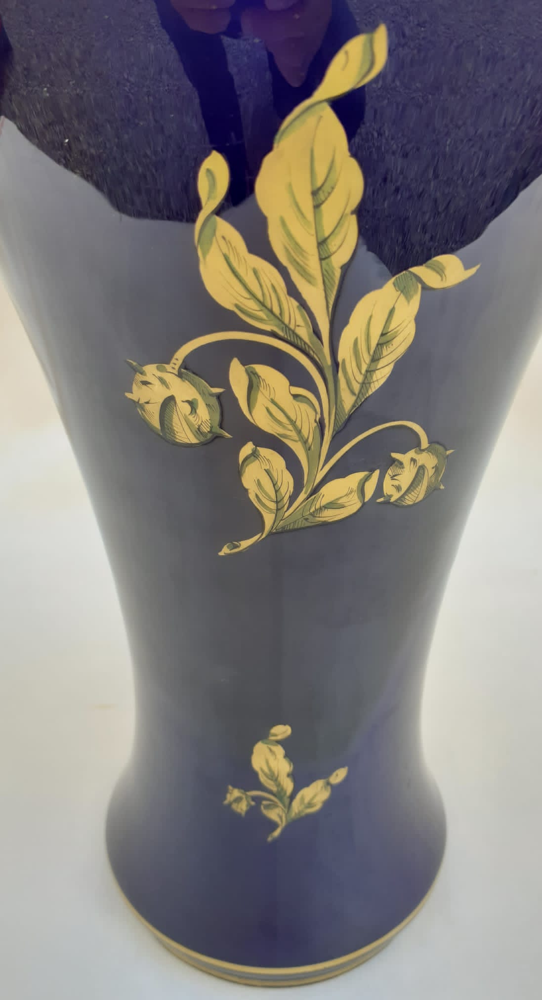 Vase en porcelaine de Tours