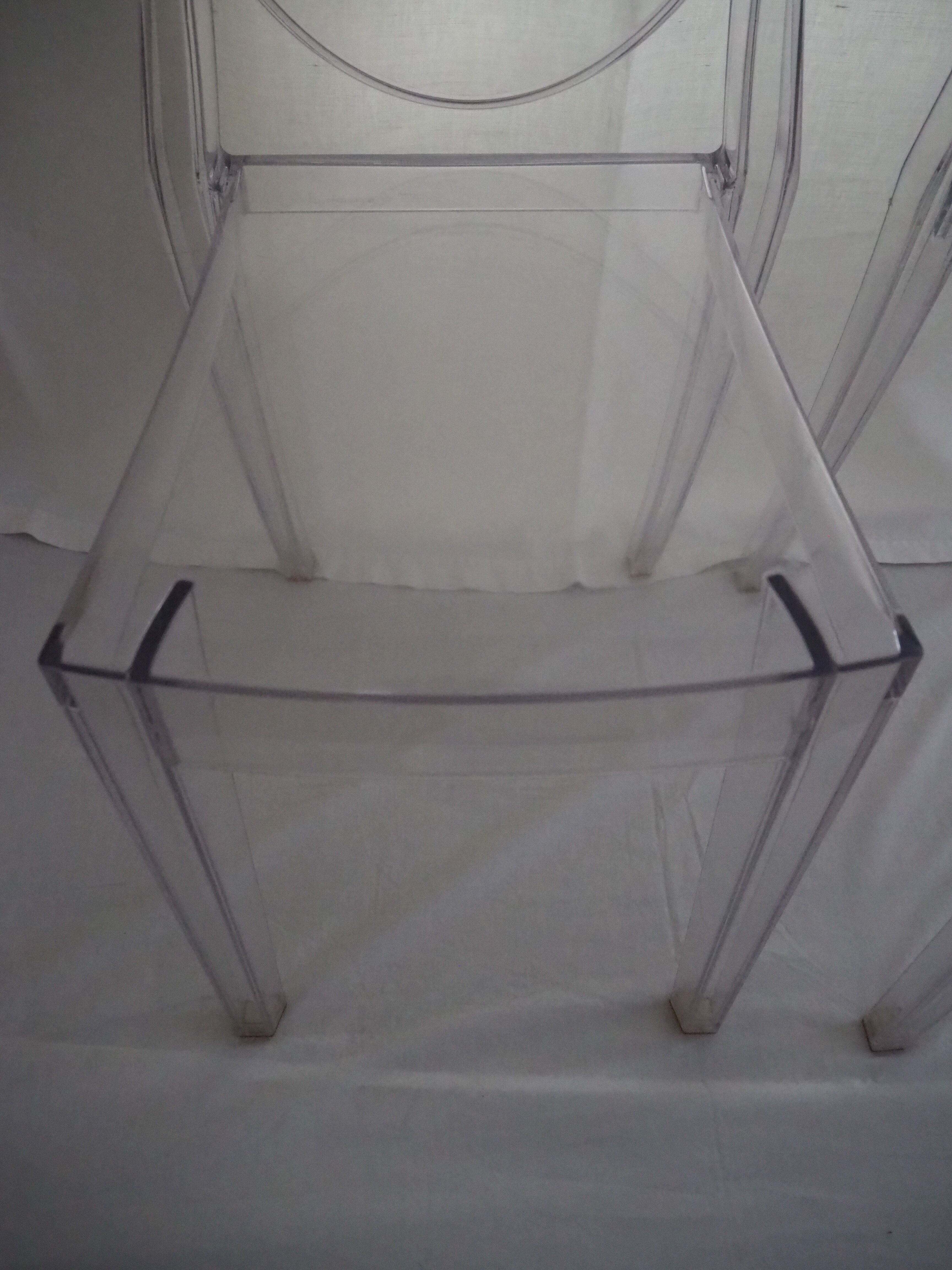 Pair of stackable chairs Victoria Ghost by Philippe Starck, Kartell