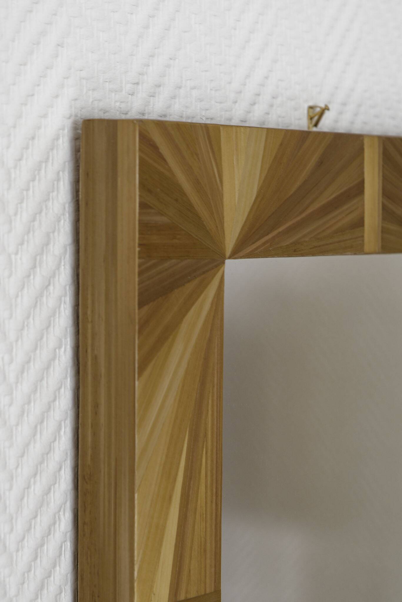 Mirror with straw marquetry frame