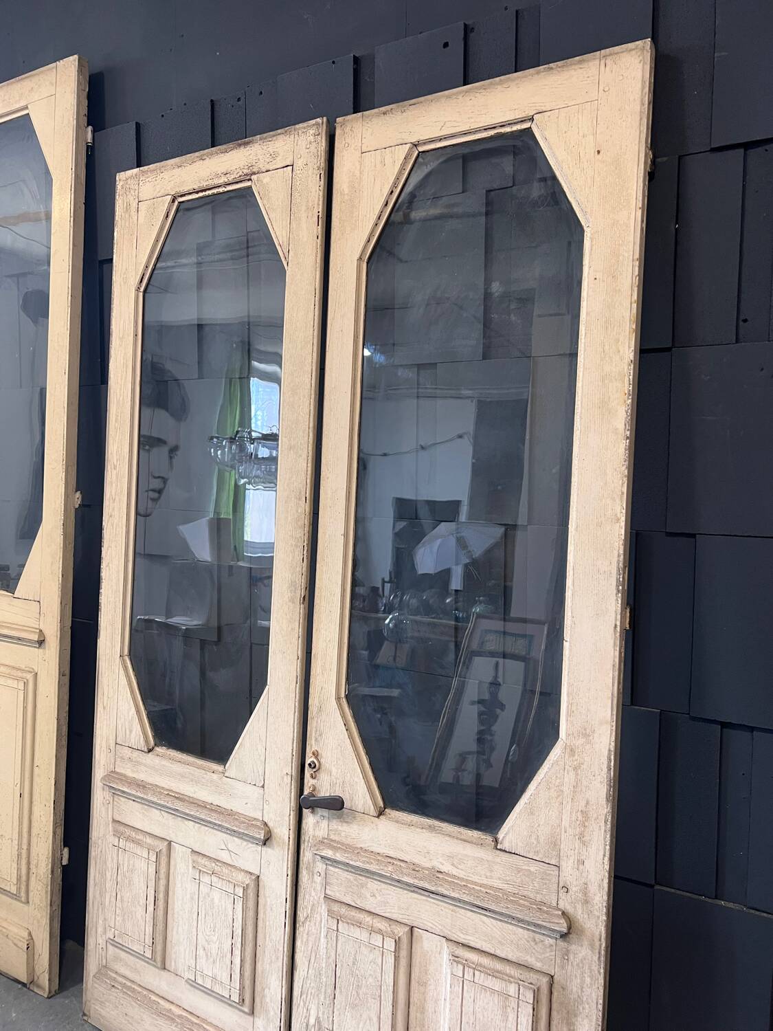 Porte vitrée Art Déco à double battant