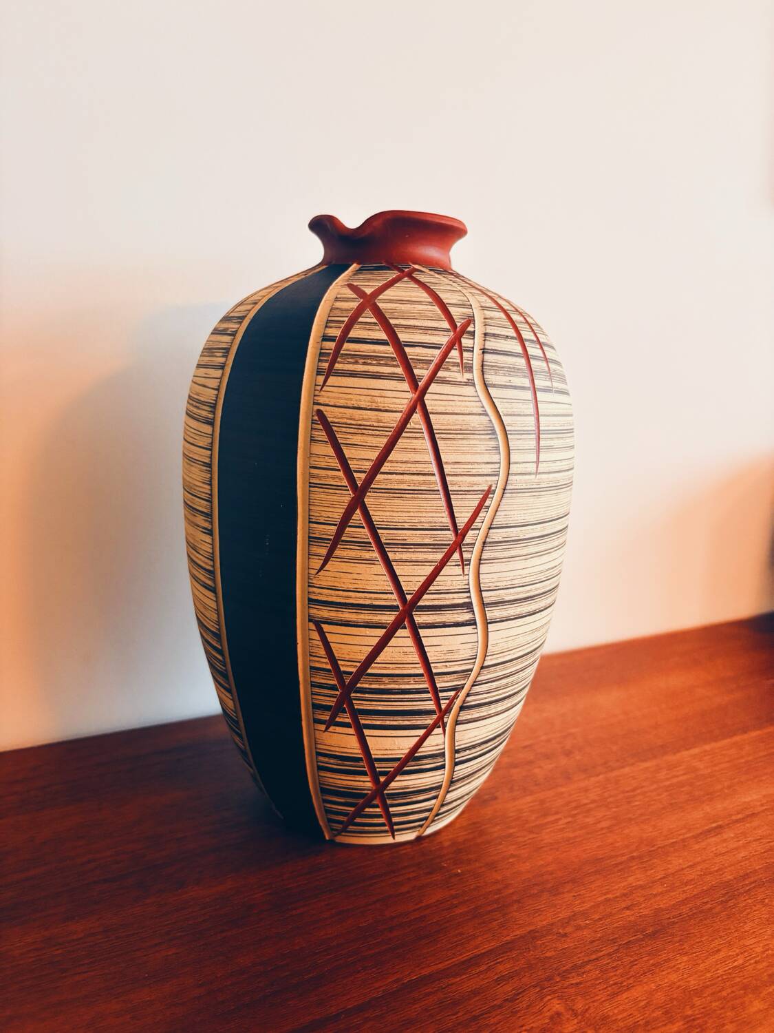 Vase en terre cuite allemande