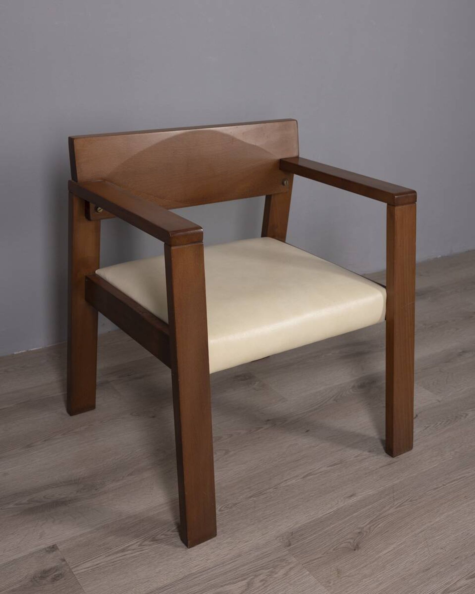 Vintage italian armchair in wood and leather, 1980s
