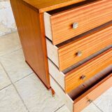 Vintage teak chest of drawers with 4 drawers, circa 1960s/1970s.