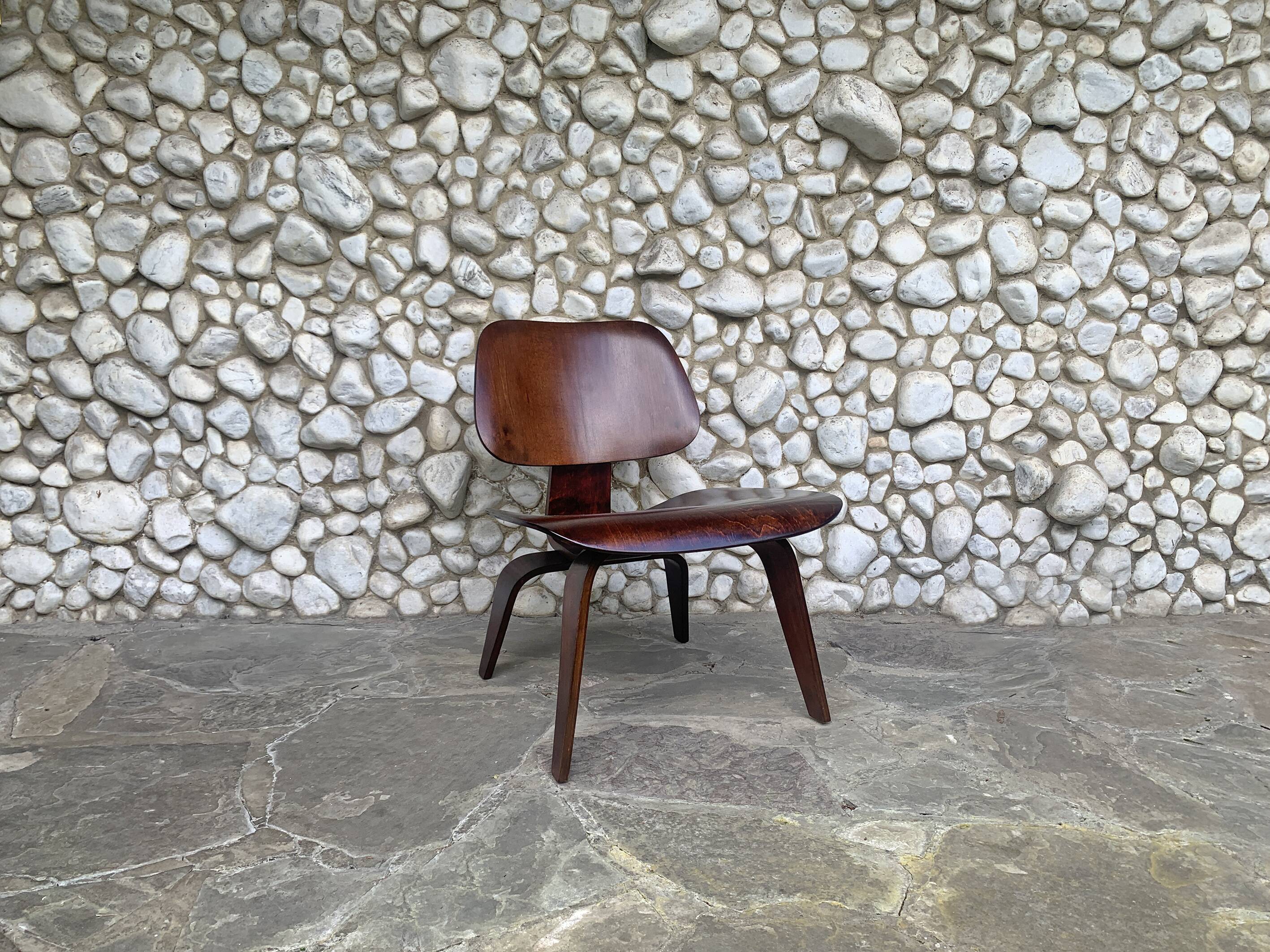 Fauteuil LCW Lounge Eames par Evans / Herman Miller 1950s