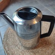 Magnificent stainless steel teapot by Guy Degrenne made in France.