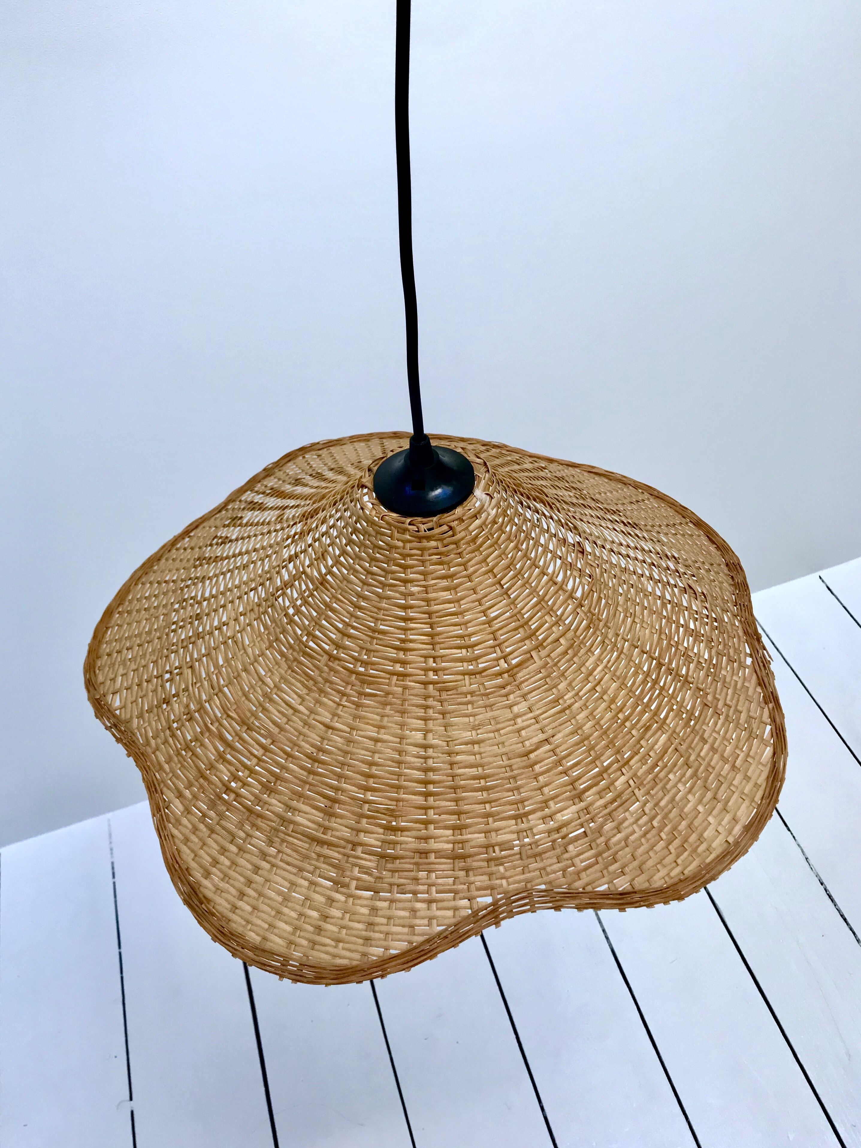 Rattan hanging lamp