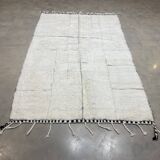 White wool rug in relief 152x240cm