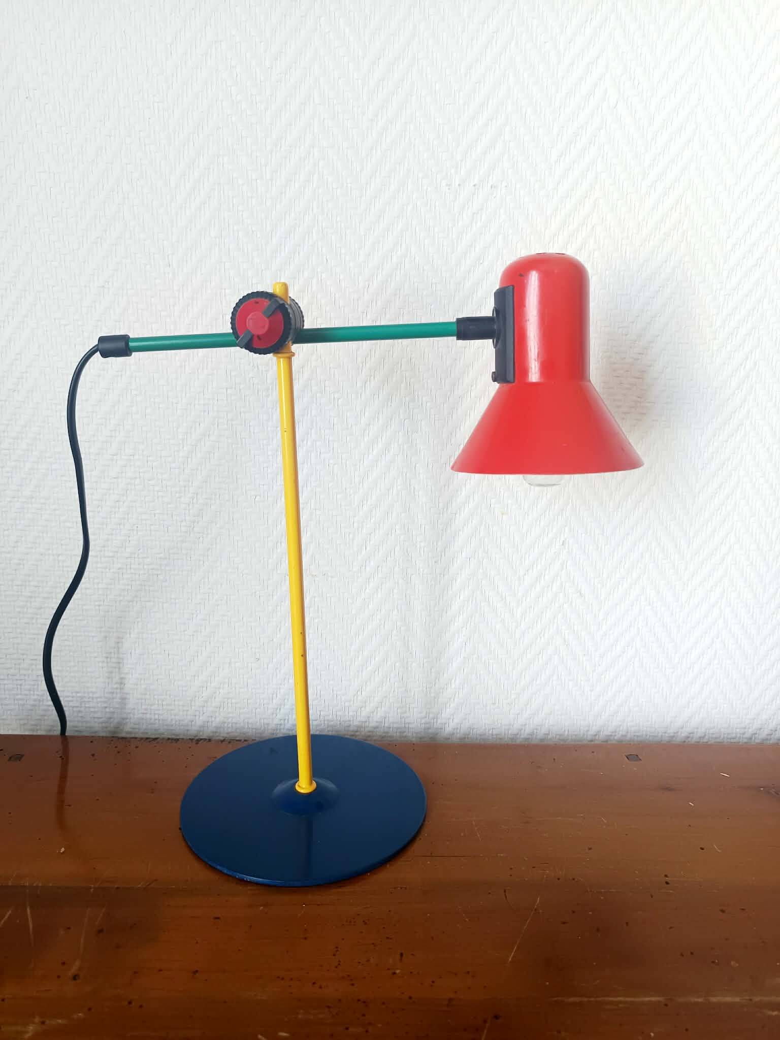 Veneta lamp in Memphis style 1980