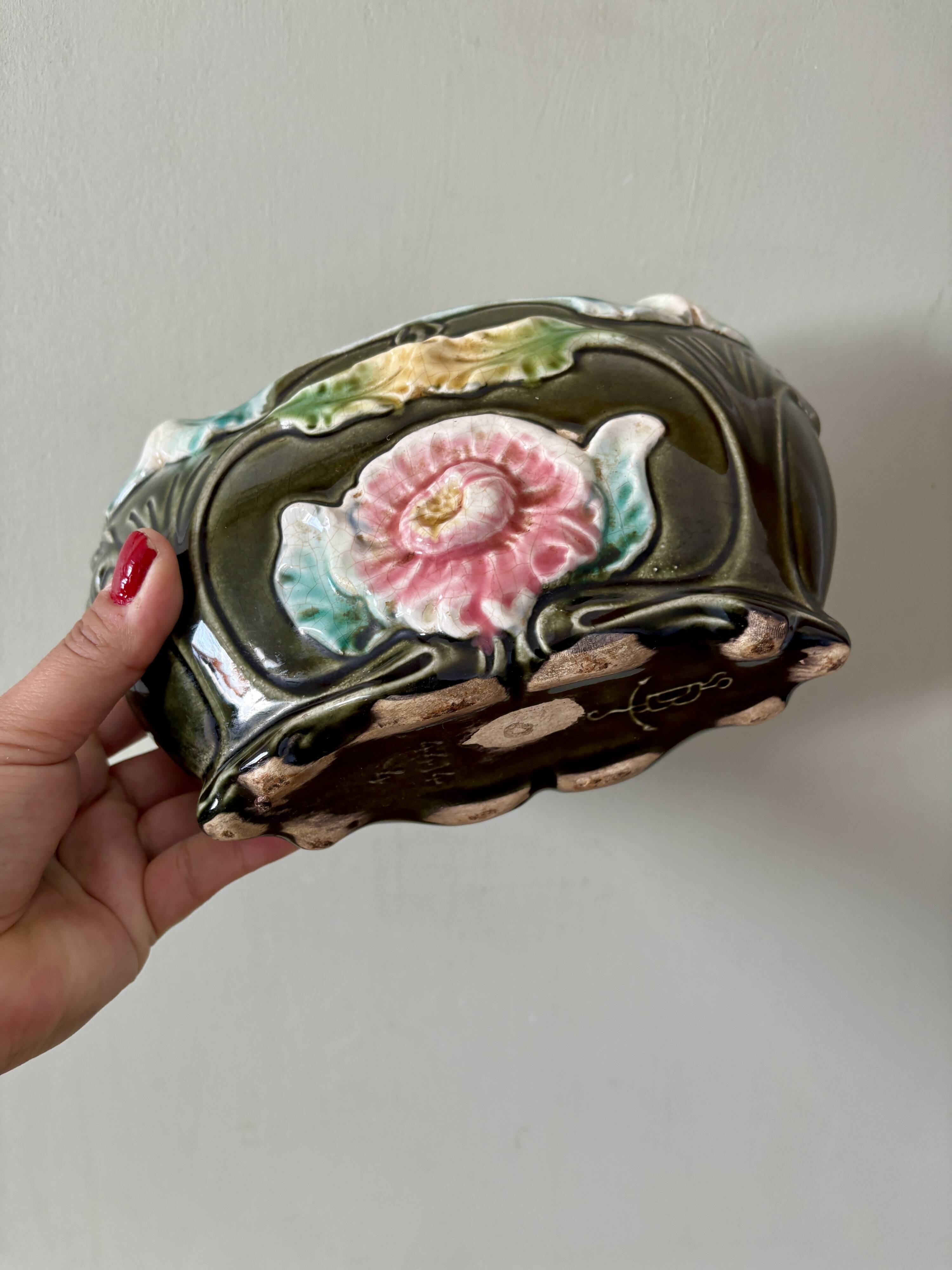 Vintage slip planter