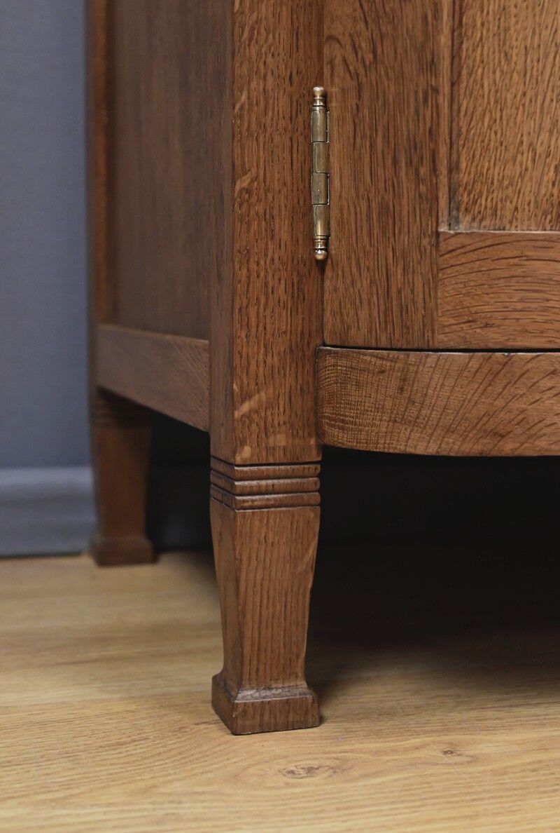 Oak dessert buffet in the style of Gustave Serrurier-Bovy, Art Deco – 1930