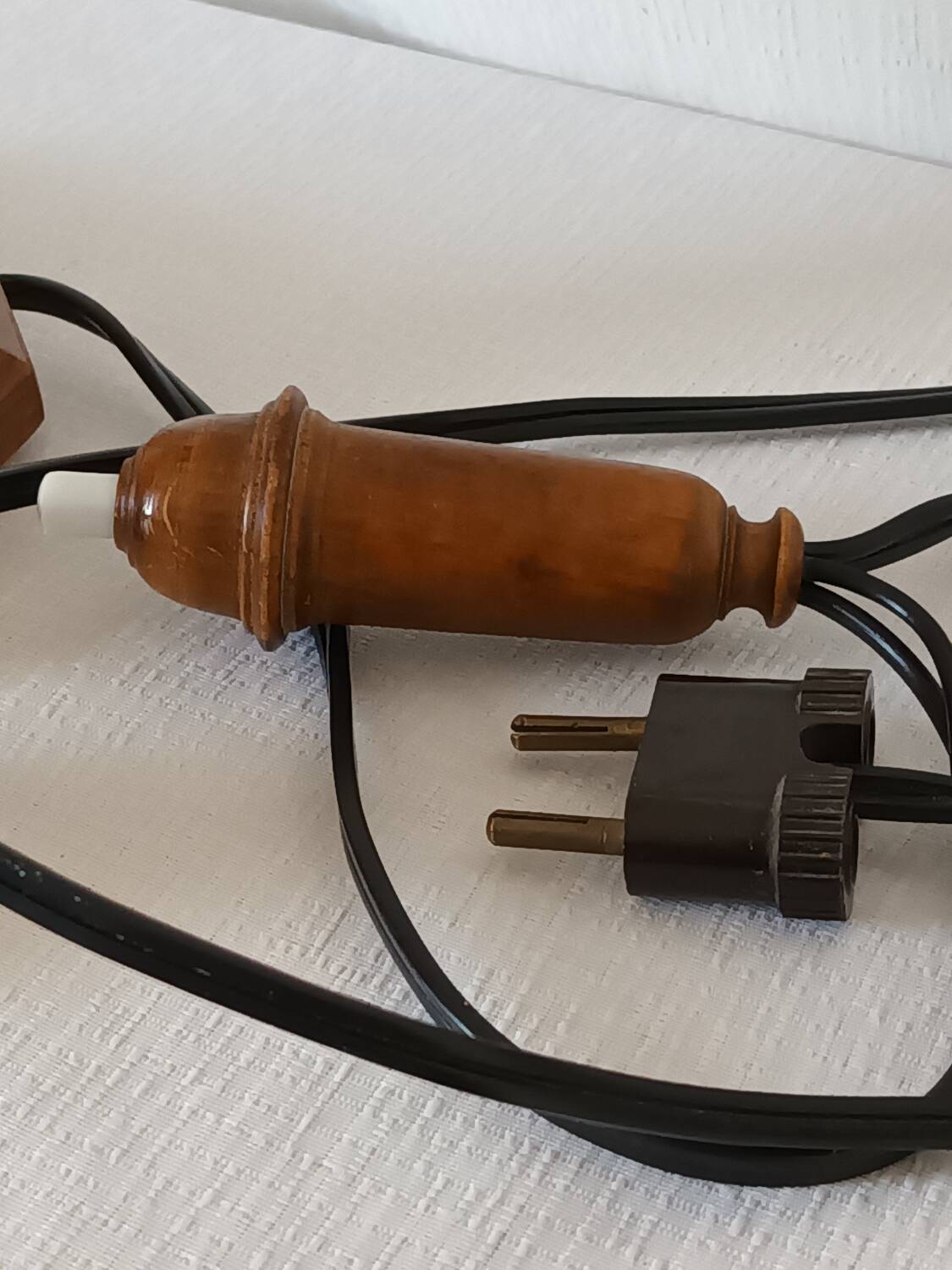 Vintage lace marquetry bedside lamp