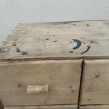 Trade cabinet with drawers