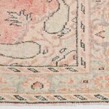 Tapis vintage oriental tons saumon et vert pastel, style faded 300x160