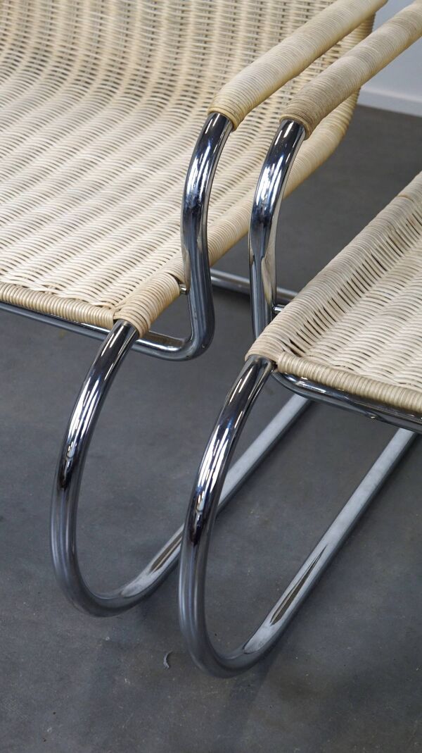 Ensemble de deux chaises design vintage de Franco Albini pour Tecta, chrome et rotin