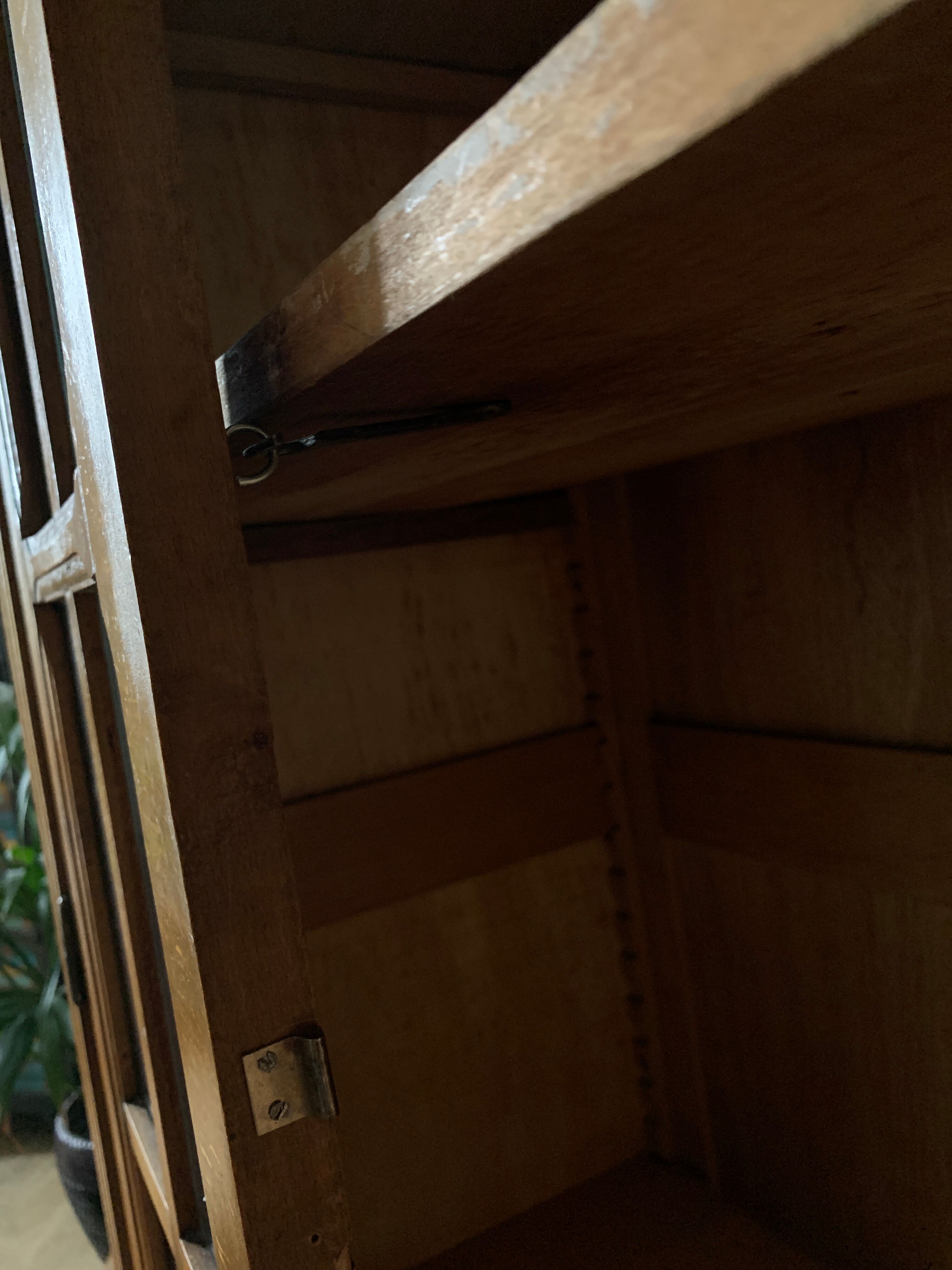 Armoire parisienne vitrée