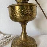 Lampe en laiton, ancienne lampe à pétrole parisienne