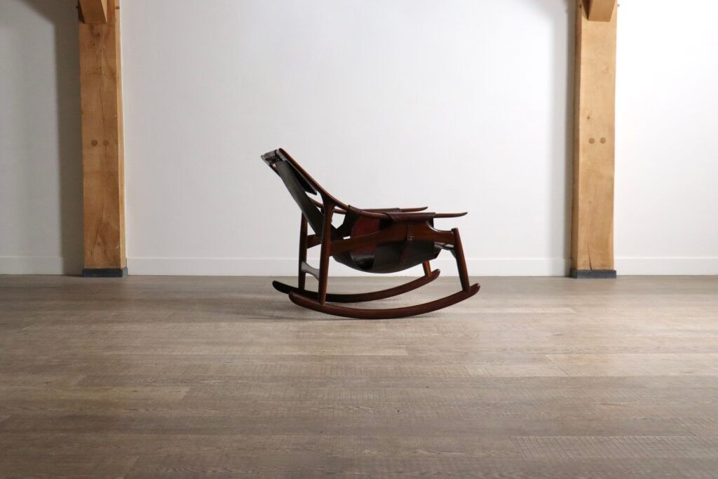 Liceu de Artes e Oficios rocking chair with ottoman, Brazil 1960s