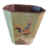 Wastepaper basket