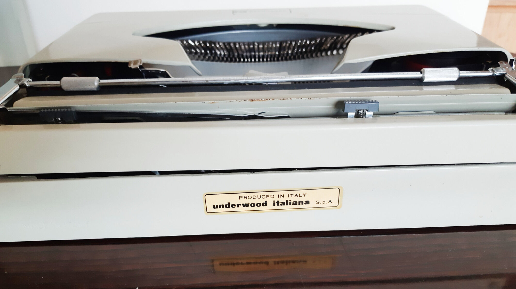 Underwood 18 Portable Typewriter , Beige, Functional, New Ribbon