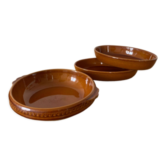 Set of 3 stoneware dishes