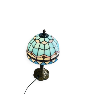 Vintage and Tiffany inspiration lamp | Coloured glass in blue & pastel pink