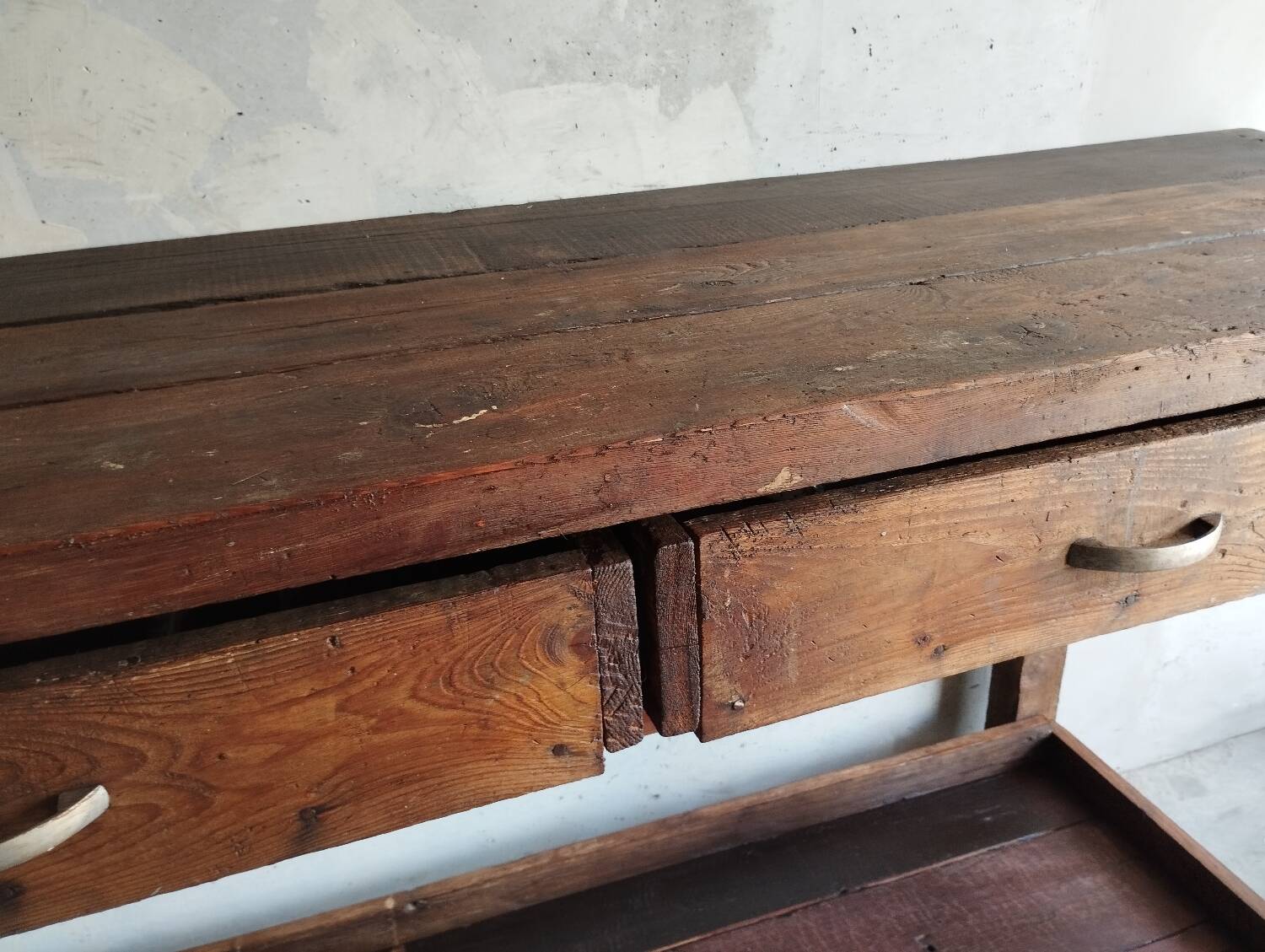 Old workbench with 2 large drawers
