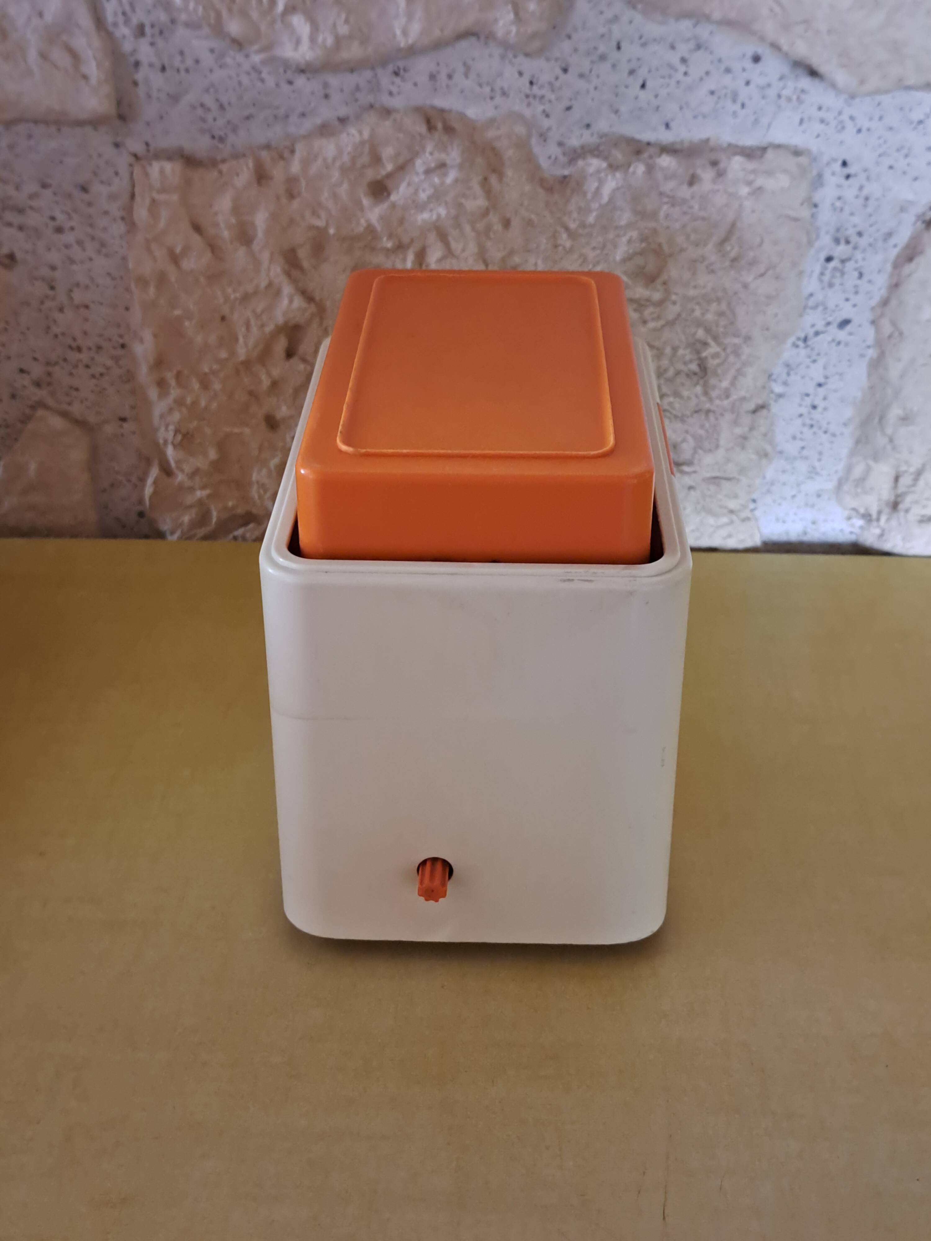 Terraillon vintage scale version 3000 white and orange