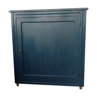 Parisian buffet revisited oil blue