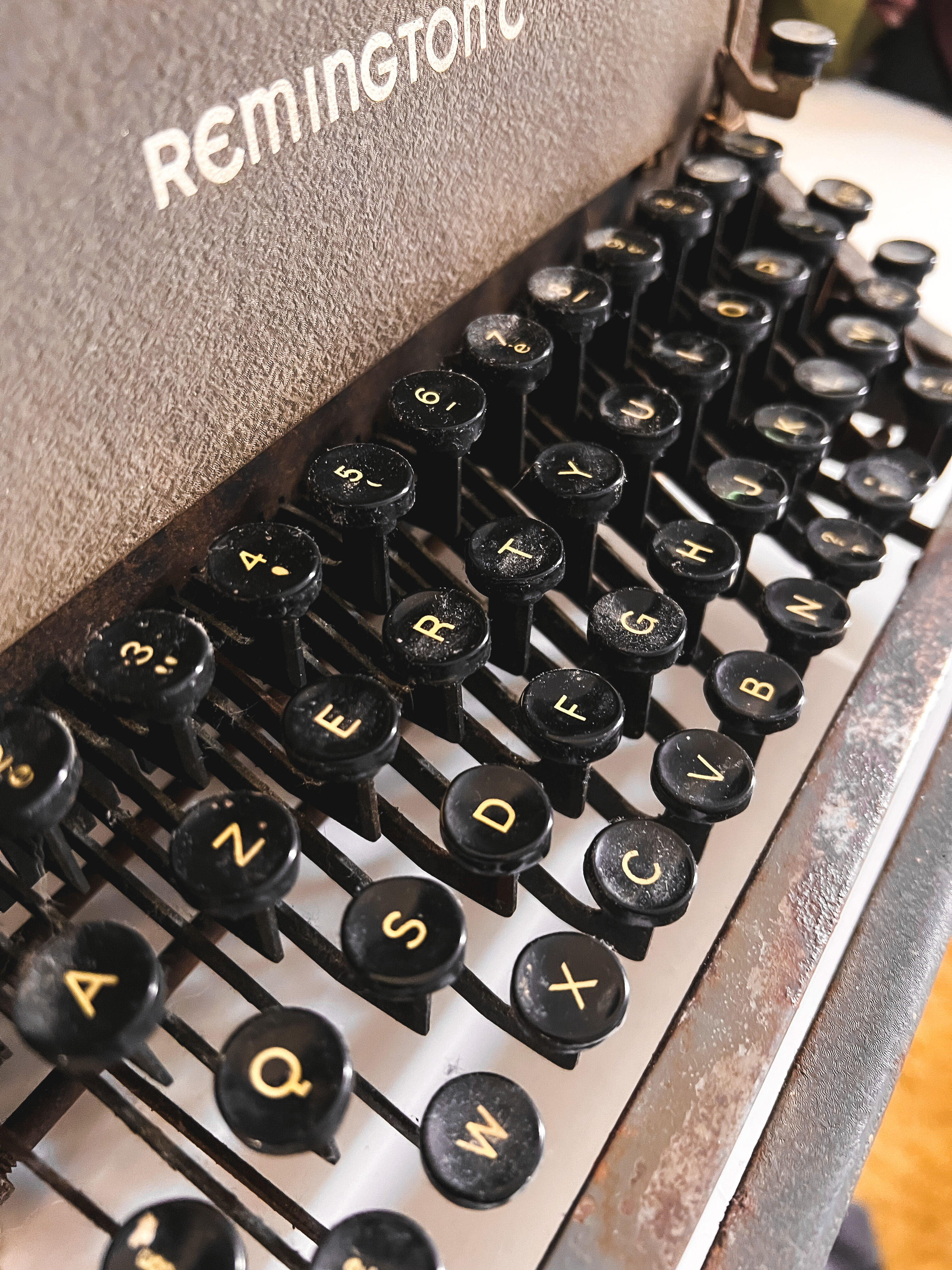 50s Remington Rand typewriter
