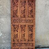 3-leaf screen in cut wood