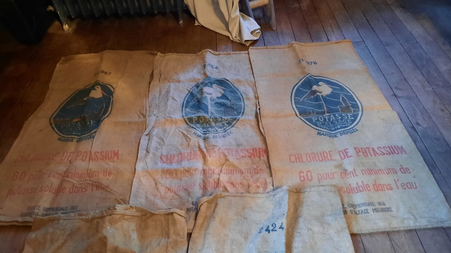 Set of 5 bags in burlap potash from Alsace
