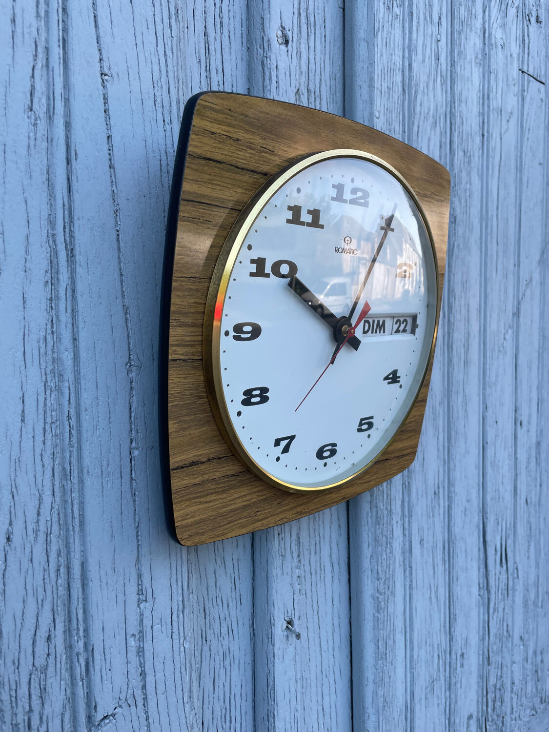 Old vintage clock Romatic, formica