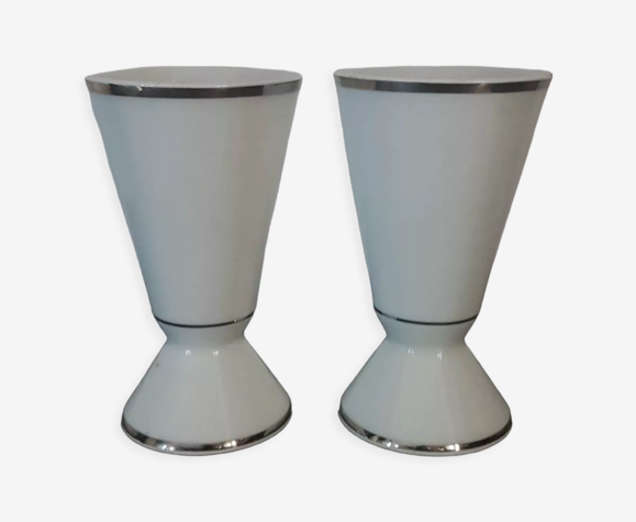 Paire de mazagrans en porcelaine de Sologne
