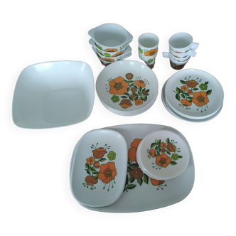 Vintage Tefal picnic tableware