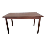 Scandinavian table with extensions
