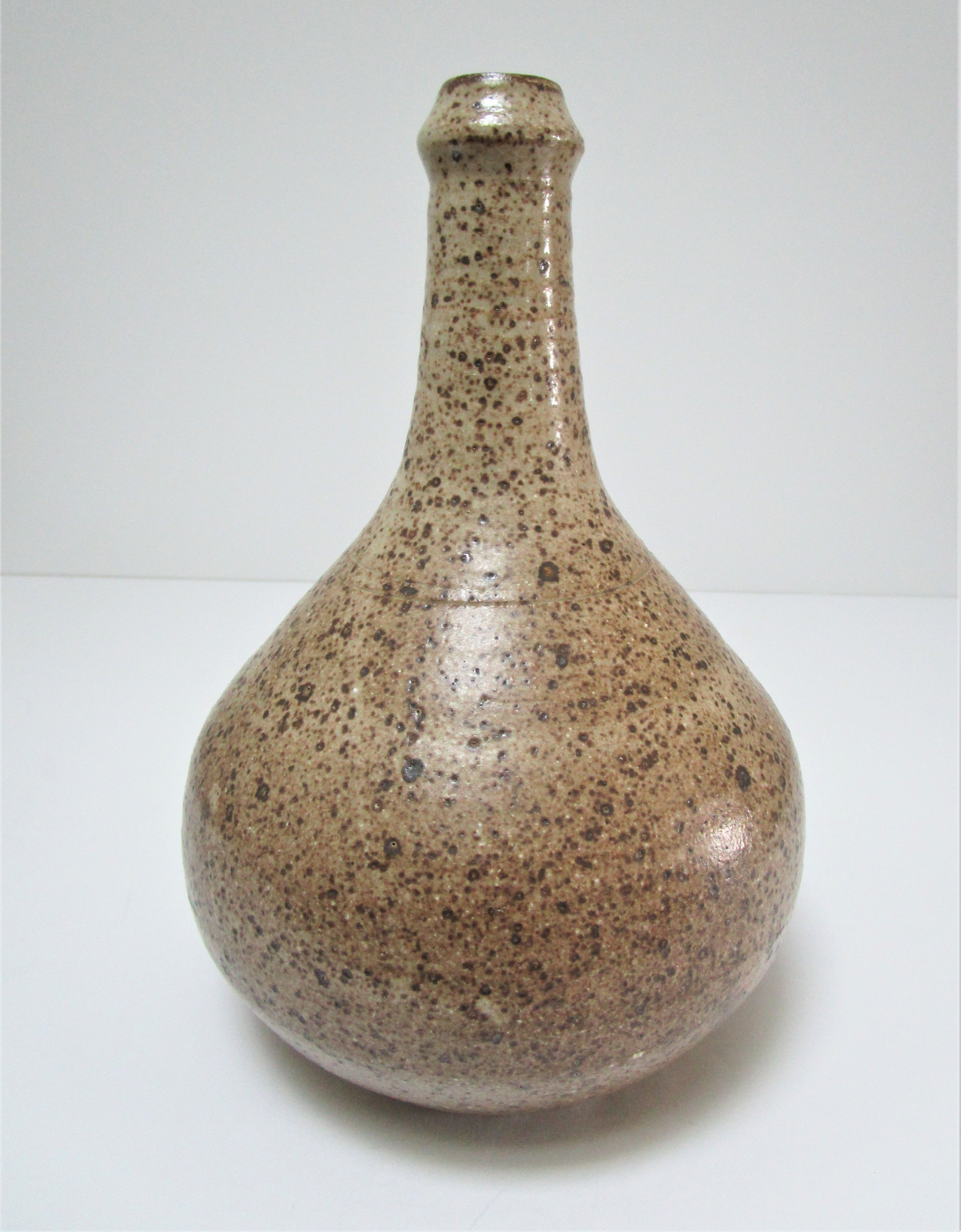 vase soliflore pansu sandstone pyrité signed