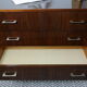 Commode vintage laquée en noyer