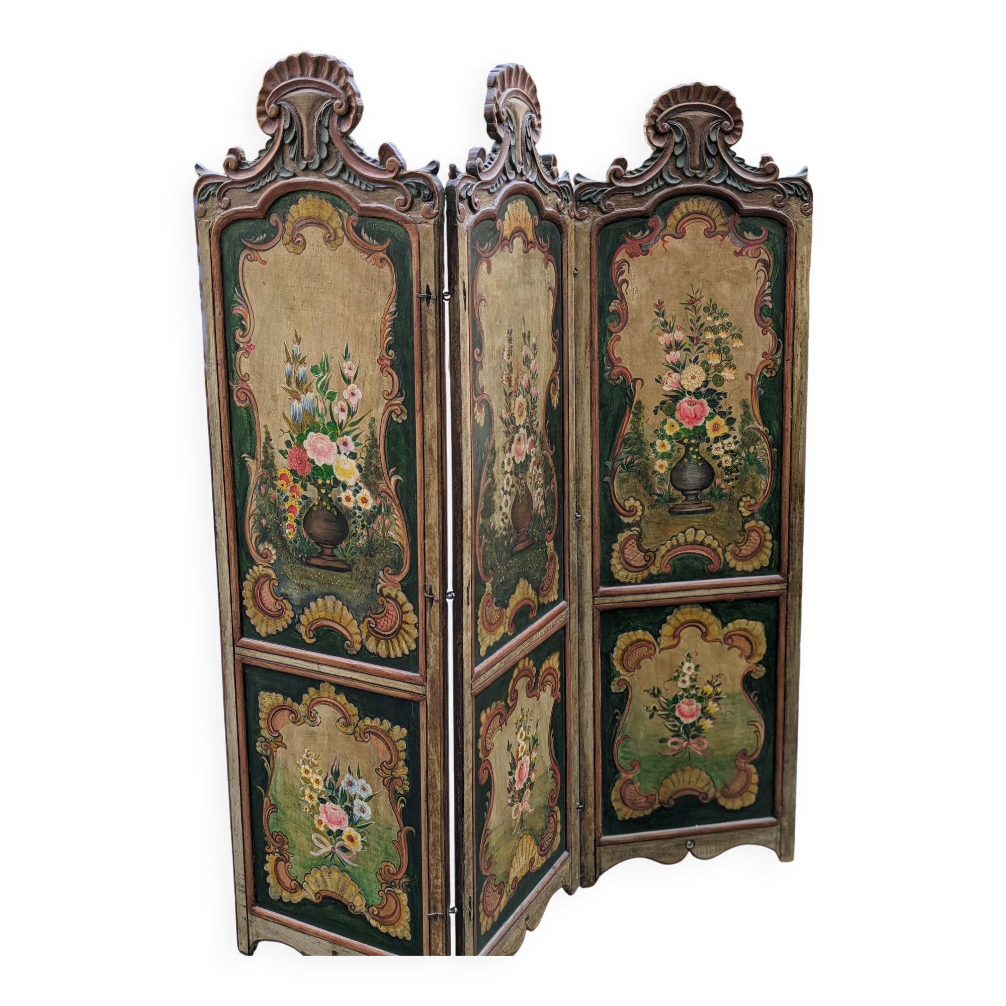 3-panel screen in painted wood