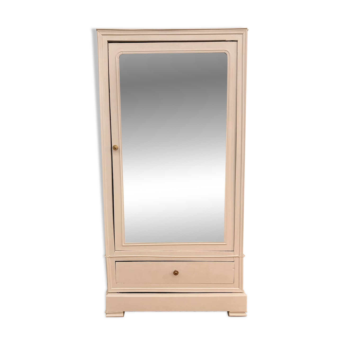 Parisian hosiery cabinet