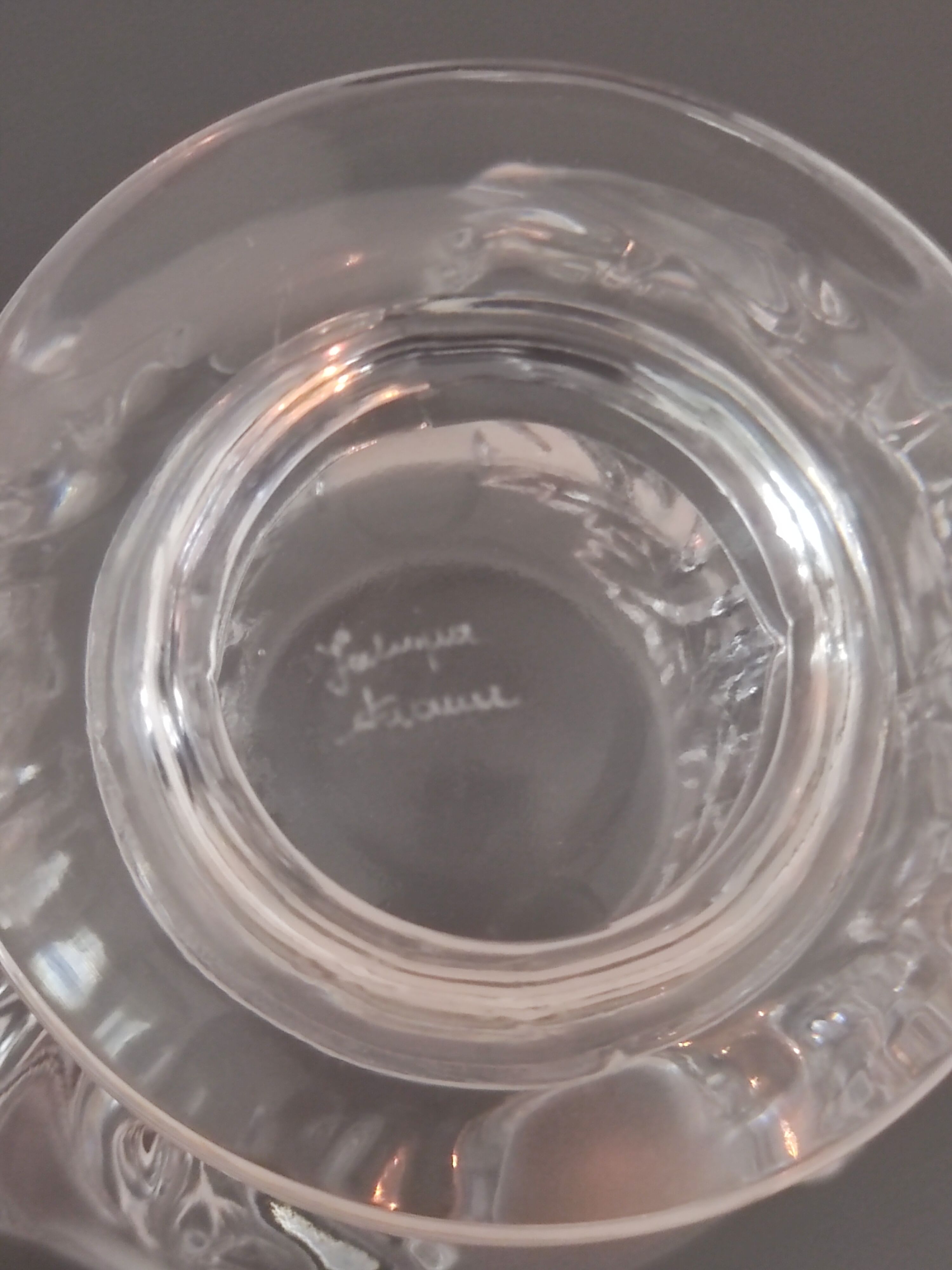 Lalique vase model St-Cloud