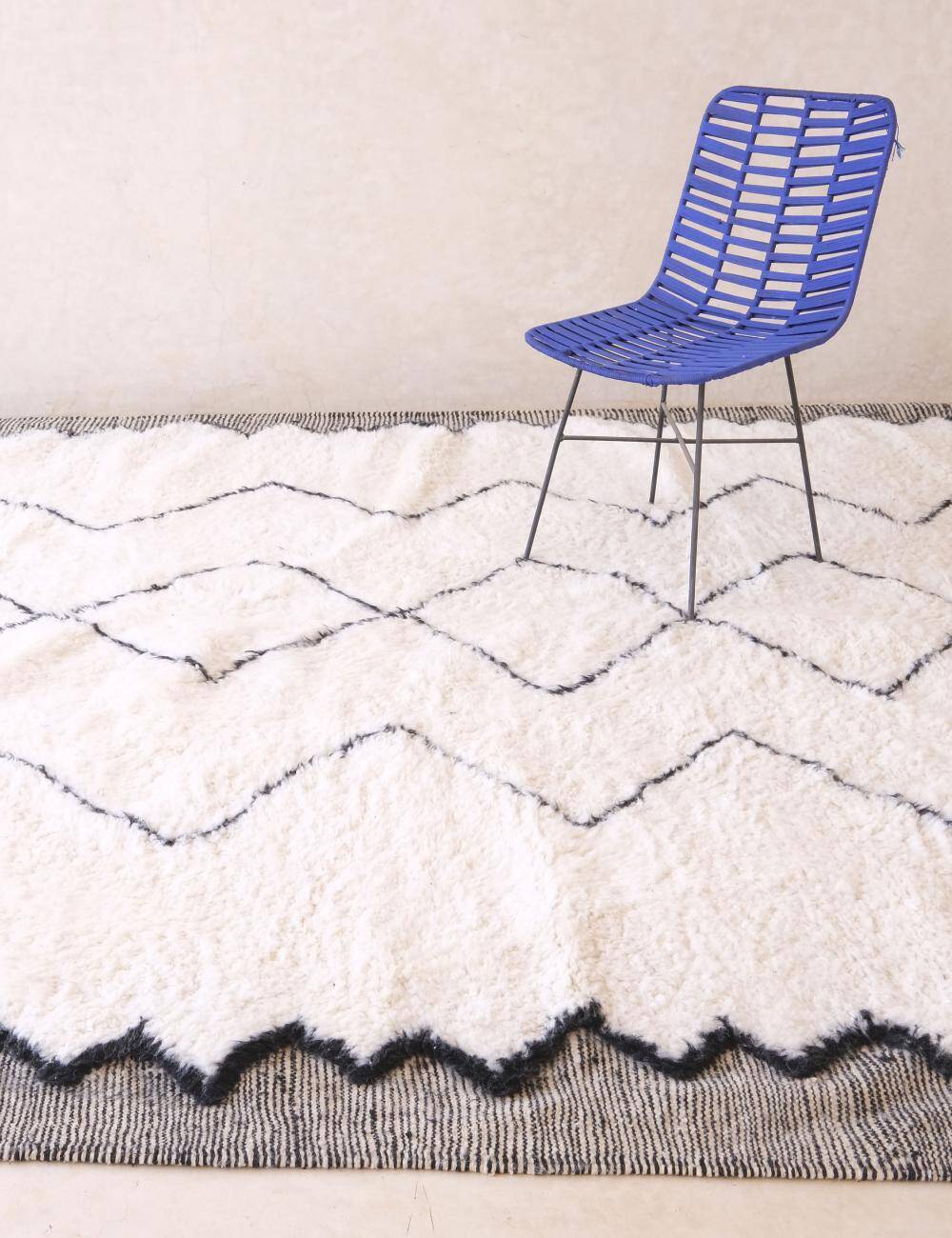 Beni Ouarain White Diamond Rug - 348 x 249 cm