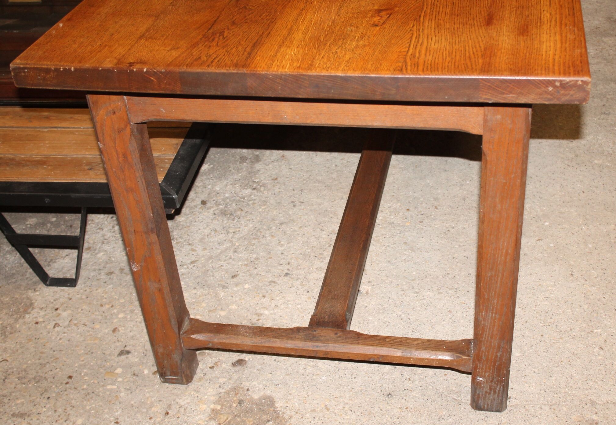 Oak farm table