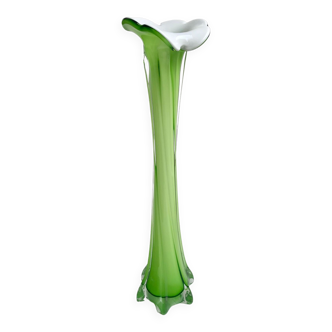 large soliflore vase in opaline and apple green glass Murano style 60s-70s
