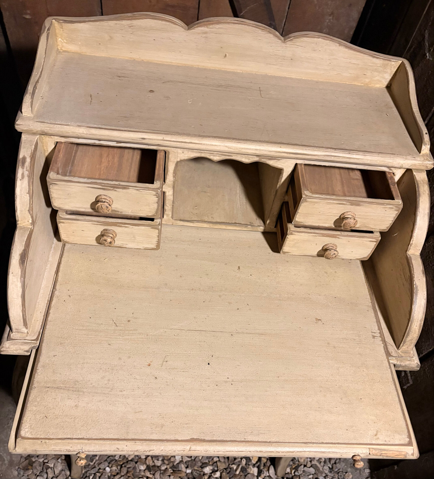 Coiffeuse vintage en bois blanchi