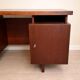 Bureau de centre a caissons, scandinave en teck, vers 1960-1970