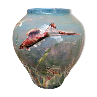 Vase aux poissons de Maryjane Saturnino