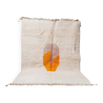 Traditional handwoven Berber rug, size 150 x 250 cm