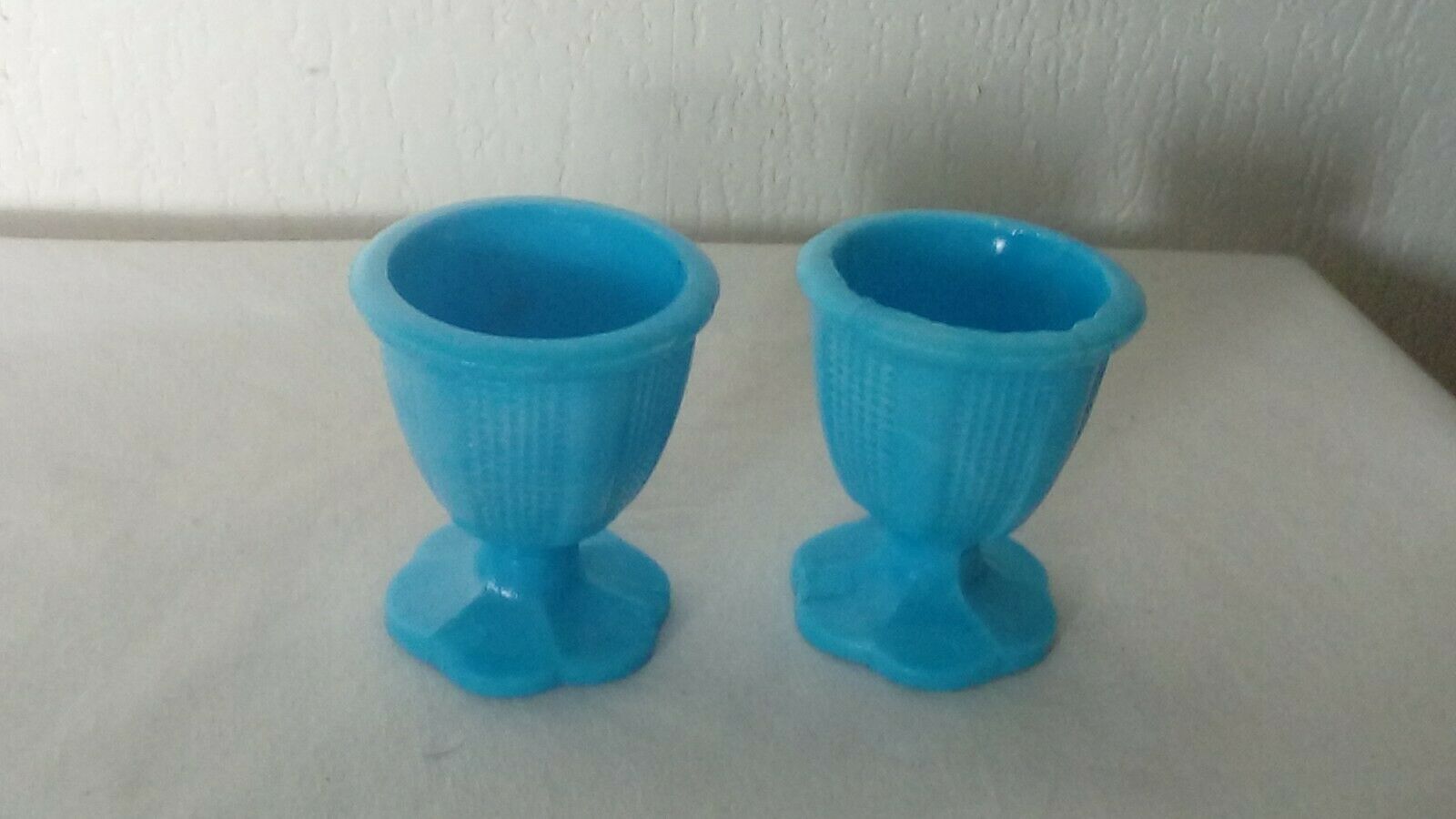 2 eggcups