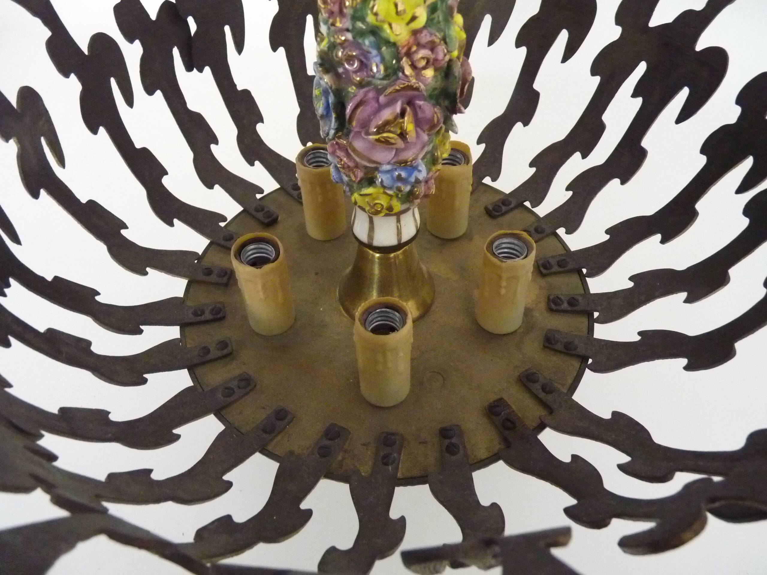 Half-basket chandelier with 5 lights in bronze and Spanish ceramic. 1960s