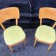 Paire de chaises Baumann en bois et skaÏ jaune vintage